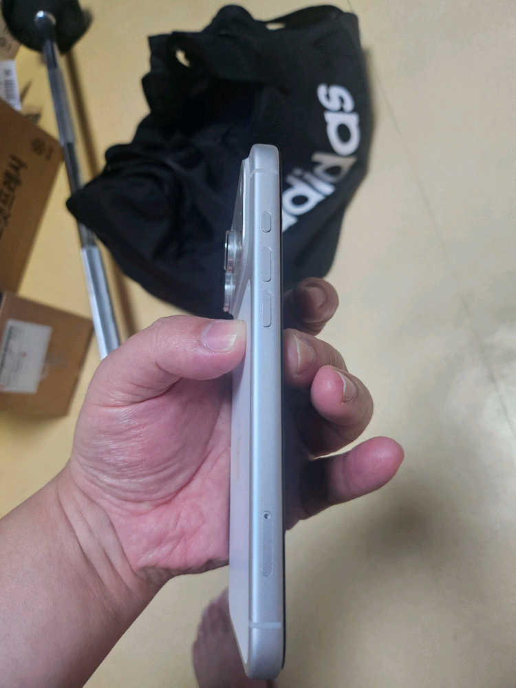 아이폰17 프로맥스 실버 512GB--2