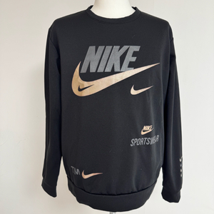 나이키 맨투맨 기모 xl인데 좀 작아요