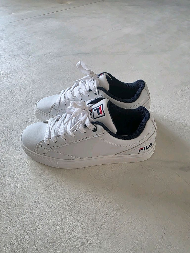 휠라 운동화(단화) 220 새상품--1