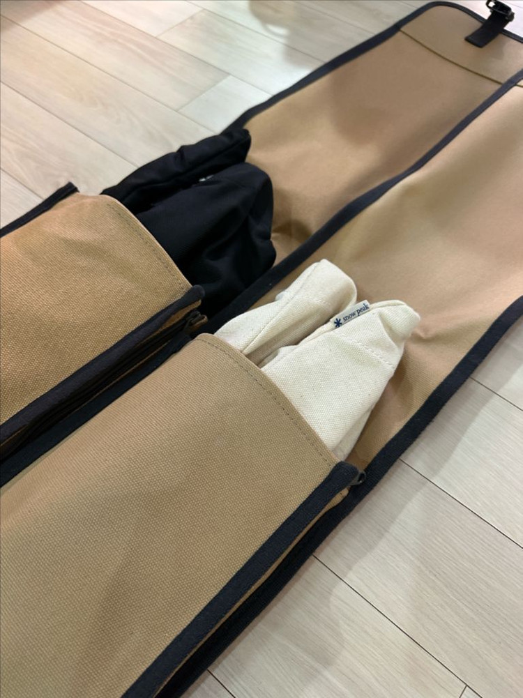 스노우피크 한정판 테이크 체어 롱 블랙 / 스티븐 알랜 콜라보+ 베어브릭 콜라보 +가방3종 일괄판매--3