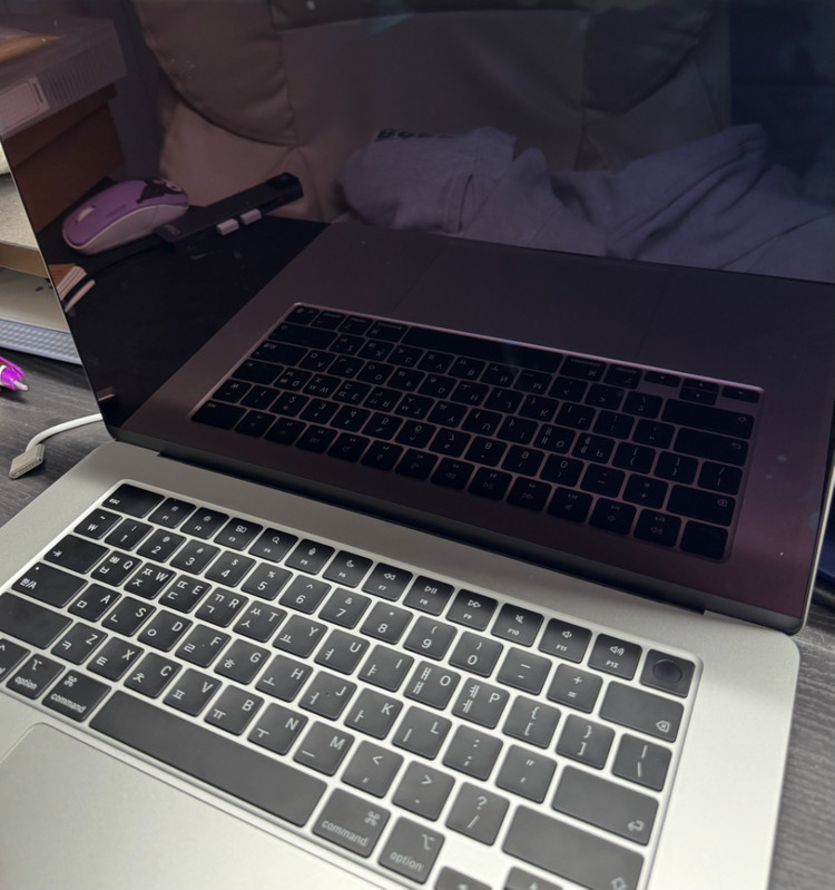 맥북 에어 15 M4 (16GB / 256GB) 실버 판매합니다--5