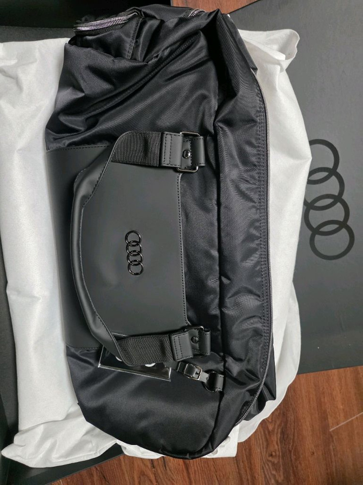 아우디 보스턴백+작은캐리어 미사용 새제품 저렴하게 팝니다.--2