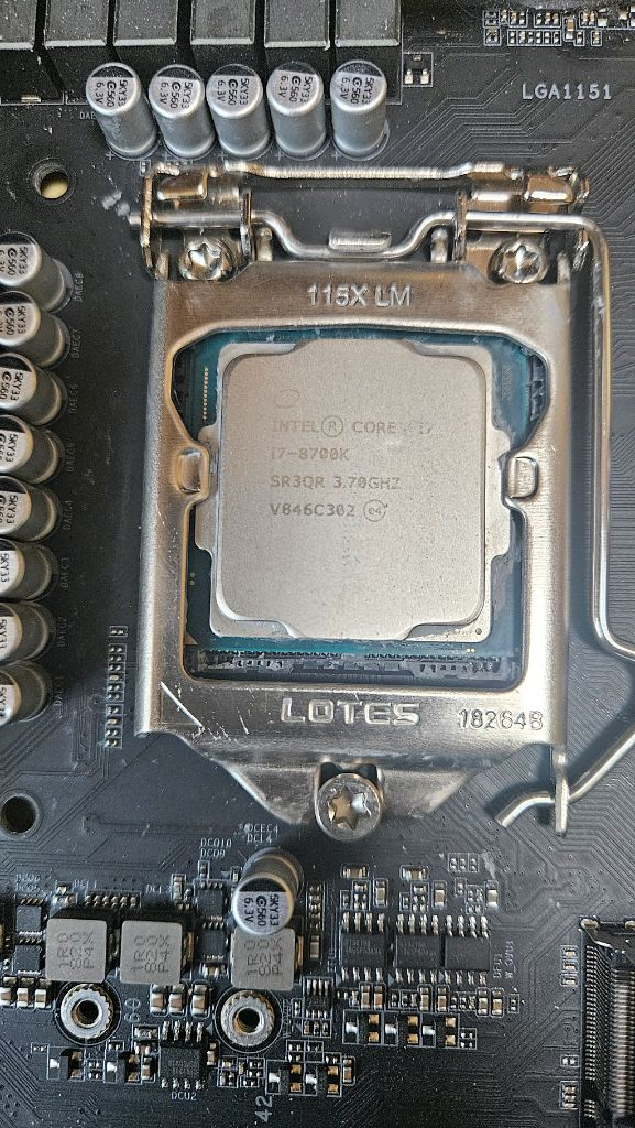 인텔 i7 8700k z390 메인보드--3
