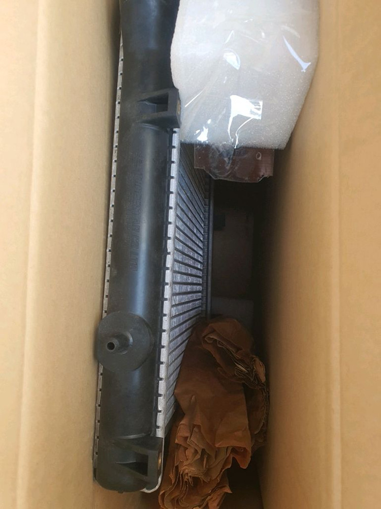 라디에이터.스탤라최후기형.포텐샤(at.mt).갤로퍼.소나타y2.엑셀수동.구형차 라디에터 판매 구형 프라이드 이미지