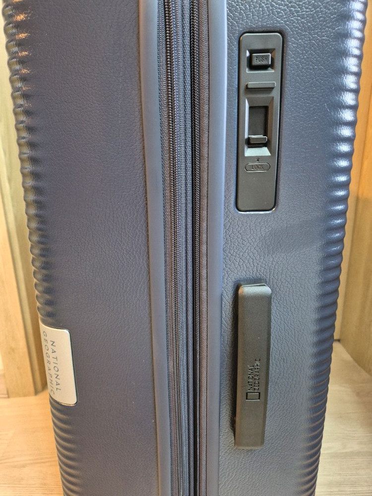 내셔널지오그래픽 캐리어 카멜 28인치 + 항공커버 새제품 (네이비)--2