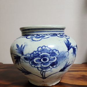 골동품 조선시대 관요사기 청화백자 목단문 호 이미지