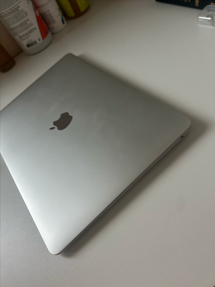 맥북 에어 A2179 노트북 2020년식 팝니다--4