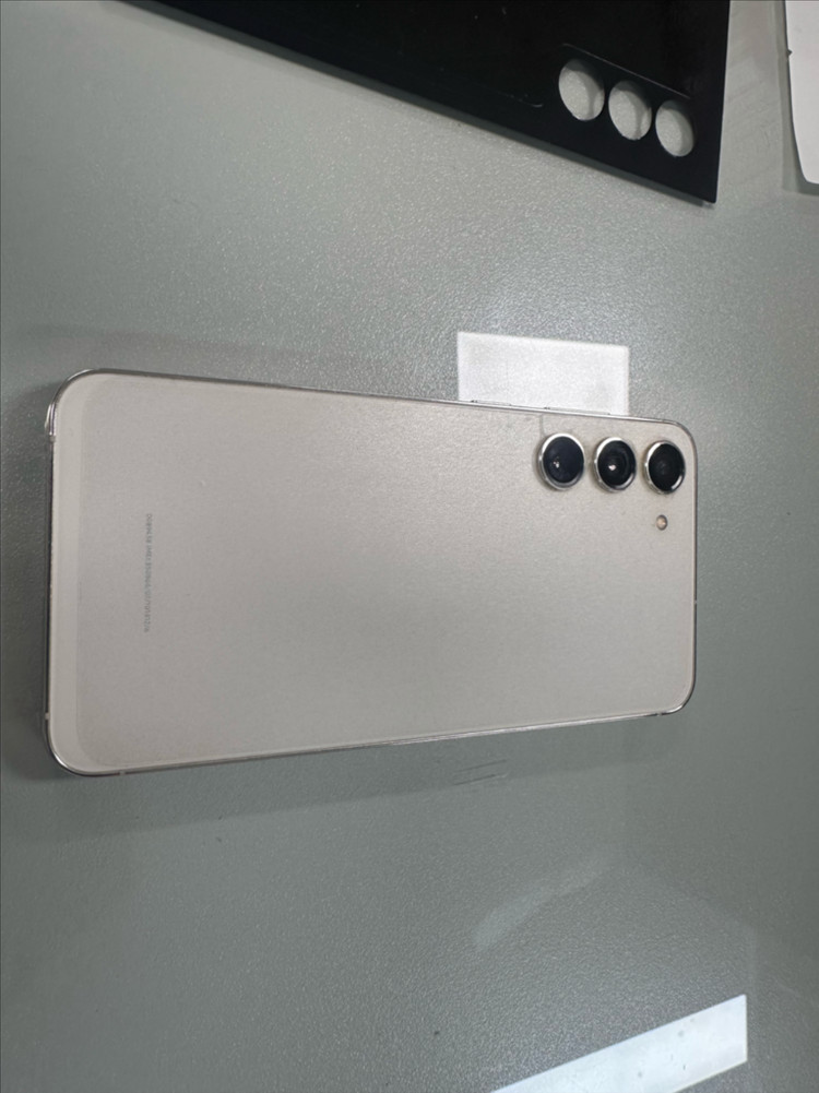 갤럭시 s23플러스 512기가 워치4 44사이즈일괄팝니다--8