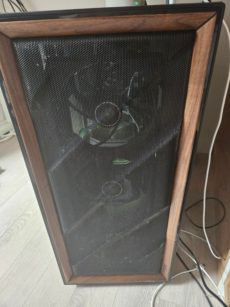 Rtx5080+9950x3d 본체 팝니다. 이미지