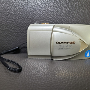 올림푸스 STYLUS EPIC 줌 115 디럭스 필름 카메라