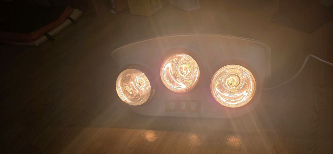 욕실난방기 3구 이미지