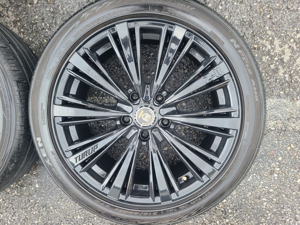 마르셀로 17인치 2154517 휠타이어 팝니다 이미지