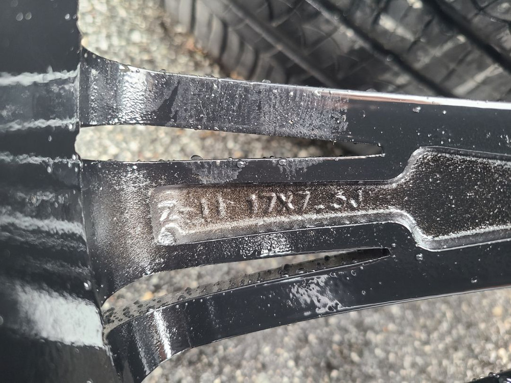 마르셀로 17인치 2154517 휠타이어 팝니다 이미지