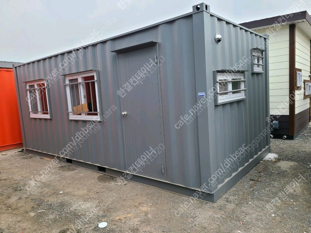 신품 이동식 숙소.농막 3*6 컨테이너 팝니다 이미지