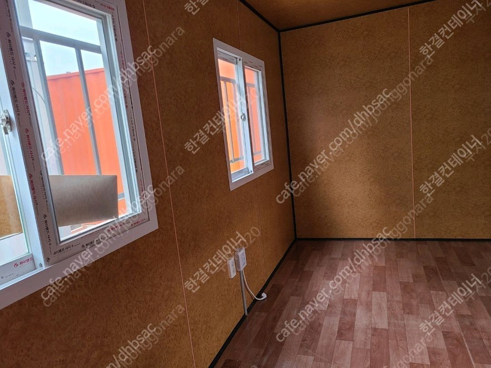 신품 이동식 숙소.농막 3*6 컨테이너 팝니다 이미지