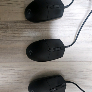 로지텍 G PRO HERO 유선 게이밍 마우스