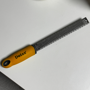 데이스 다이스 레몬 제스터 치즈 그레이터 강판 그라인더 새상태 팝니다. Deiss