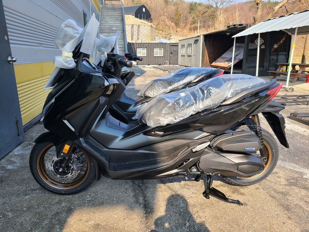 혼다 포르자350 배달 오토바이 스쿠터--4