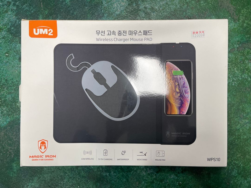 [새제품] UM2 고속 무선충전 마우스 패드 WPS10--8