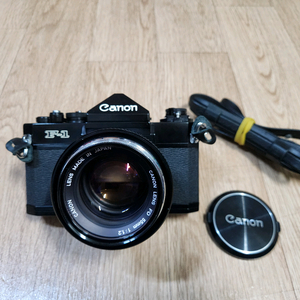 캐논 F-1바디및 55mm F1.2 렌즈 판매합니다