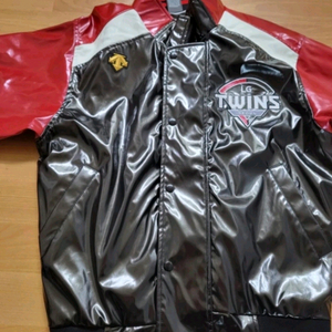 엘지 데상트 유광점퍼 팝니다 / 사이즈 교환도 구해요