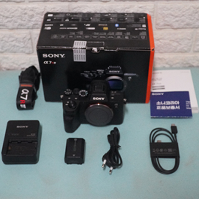 소니 A7R4 깔꼼 한 바디--6