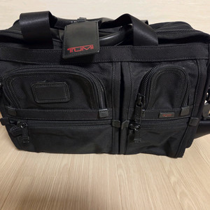 투미 TUMI 26141DH 가방.