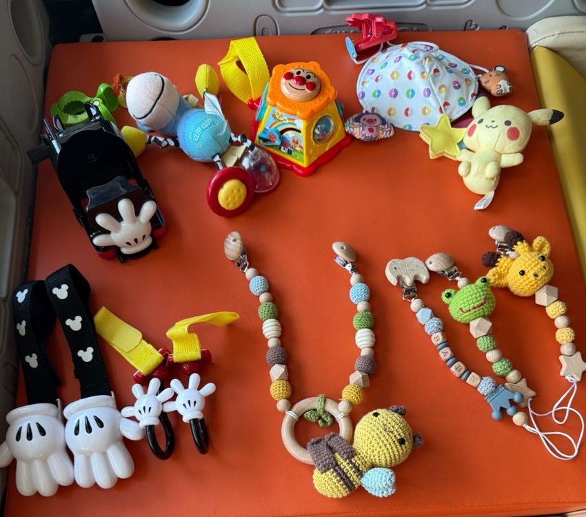 유모차 미키 컵홀더 블랭킷집게 쪽쪽이클립 고리 모빌 장난감 일괄--1