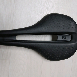 컨디션상)) 본트레거 벌스 프로 로드자전거 안장 카본레일 155미리 팝니다. (택포9만)