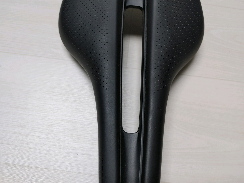 컨디션상)) 본트레거 벌스 프로 로드자전거 안장 카본레일 155미리 팝니다. (택포9만)--2