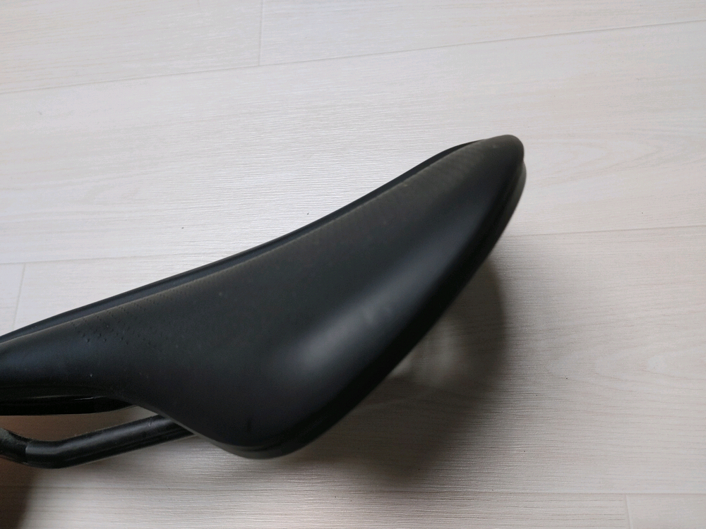 컨디션상)) 본트레거 벌스 프로 로드자전거 안장 카본레일 155미리 팝니다. (택포9만)--6