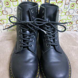 닥터마틴 8홀 1460모델 270사이즈