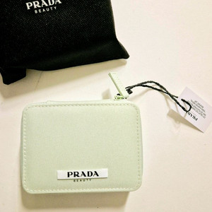 프라다 뷰티 베니티 파우치 새상품
