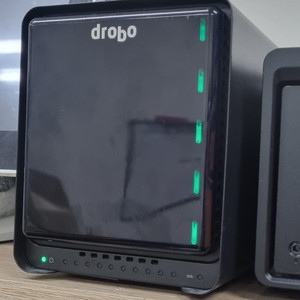 DROBO(드로보) 5베이 NAS 판매합니다.
