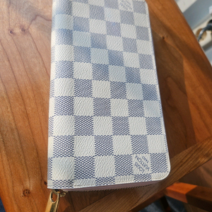 루이비통다미에 그라피트 장지갑