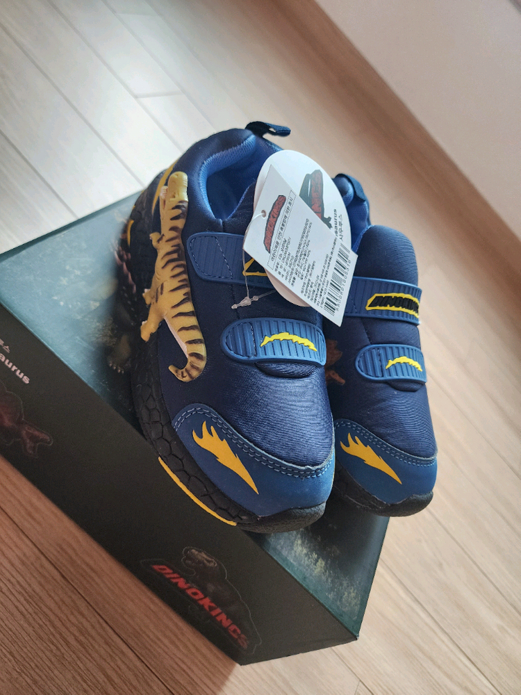 다이노킹즈 운동화 210 새것--2