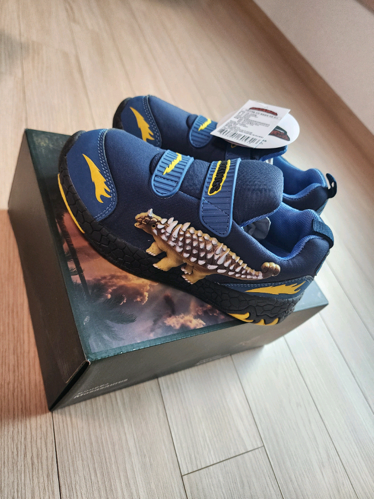 다이노킹즈 운동화 210 새것--3