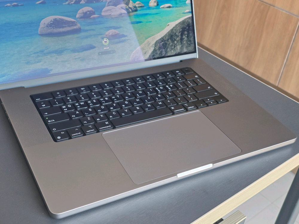 맥북 프로 M1 Max 16인치 스그 (10C/32GPU/32GB/1TB)--3