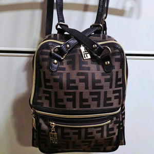 펜디(FENDI) FF 브라운 미니 백팩