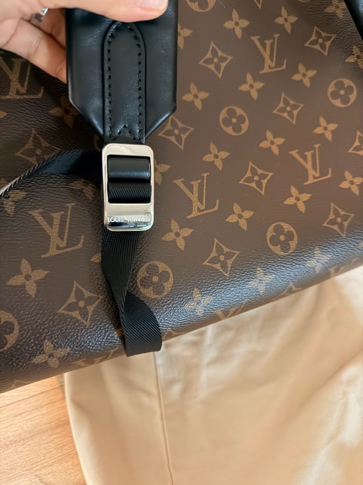 루이비통 조쉬백팩138만착불(현금가/상태최상)Louis Vuitton--4