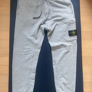 스톤아일랜드 트레이닝 팬츠 바지 그레이 m사이즈 판매 교환가능 이미지