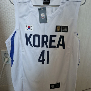 농구 국대유니폼 새제품 팝니다. 사이즈100 ( L)