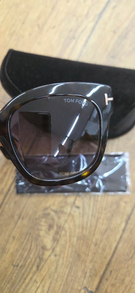 톰포드 여성 선글라스 ㅡ정품--3