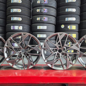 제네시스 GV70 19인치 순정 중고휠 A급 한대분 판매 이미지