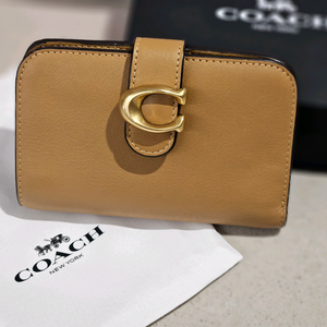 코치 태비 지갑