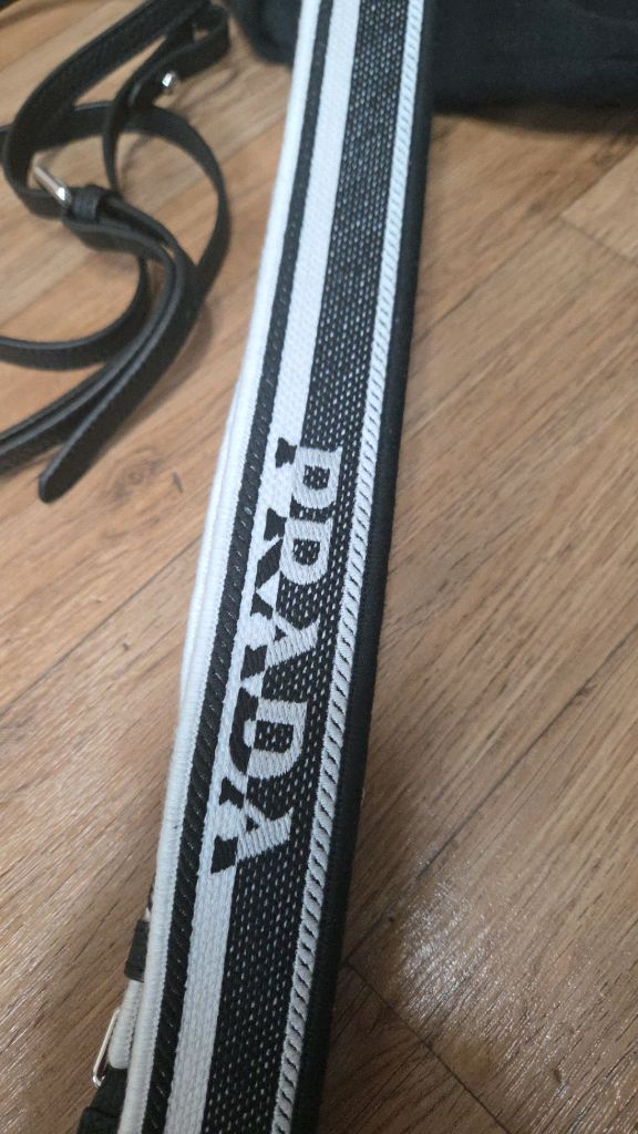 여성크로스백 가죽 이미지