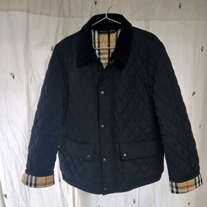 25년 국내백화점 정품 여성 버버리 퀼팅자켓 L사이즈 (정가 188만원)