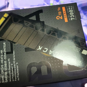 단순개봉 wd black sn850x 2TB 방열판 버전 개봉만함 아마존구매 2t
