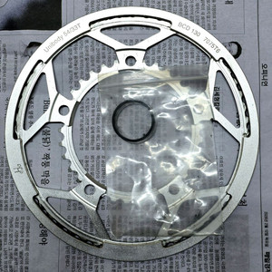 브롬톤 H&H 더블체인링 54/33T 실버 색상 팝니다 ( 서울 )