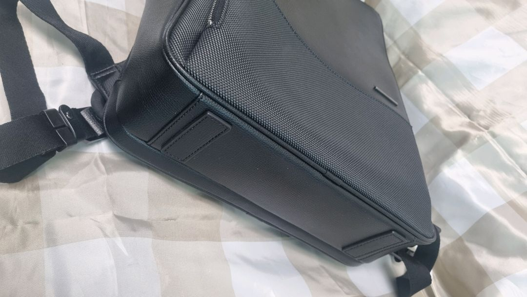 샘소나이트 레드 다원 백팩 판매합니다 이미지